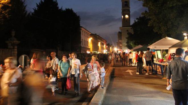 Seriate, ore piccole di shopping e sport: torna la Notte Bianca - Bergamo News
