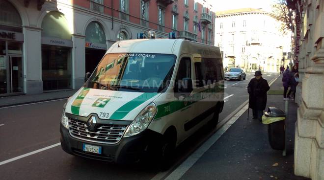 Scontro auto-moto in via Paleocapa: ferito 19enne - BergamoNews.it