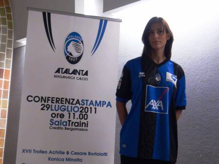 Atalanta, la maglia per il trofeo Bortolotti