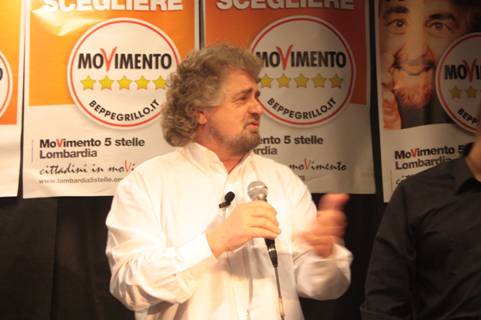 Beppe Grillo presentala lista "A 5 stelle"