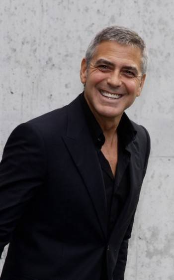 Clooney compie mezzo secolo