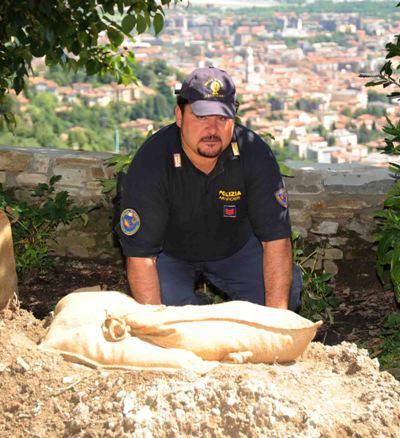 Due granate a San Vigilio, gli artificieri le fanno esplodere