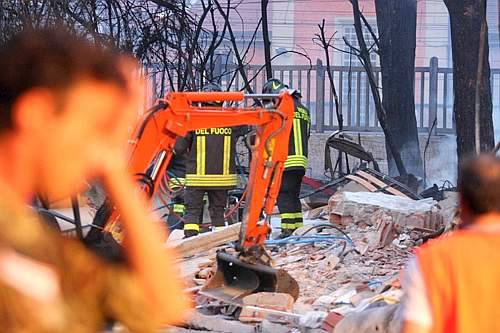 Esplode treno, tragedia a Viareggio/2