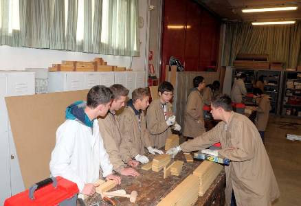 Imprenditori del legno: “Puntiamo  al salto di qualità con una nuova scuola”