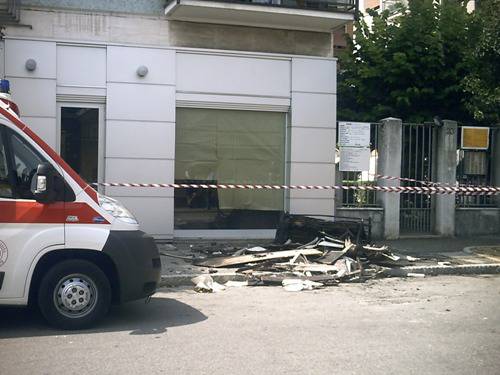 Incendio in via Suardi