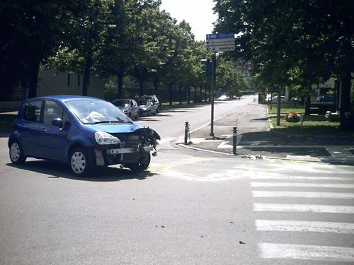 Incidente a Longuelo, due feriti