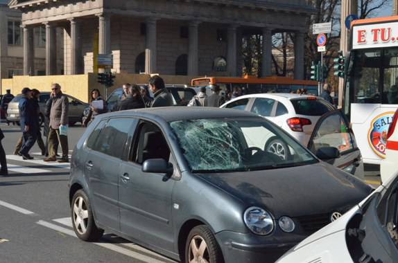 Incidente in Porta Nuova,|pedone travolto