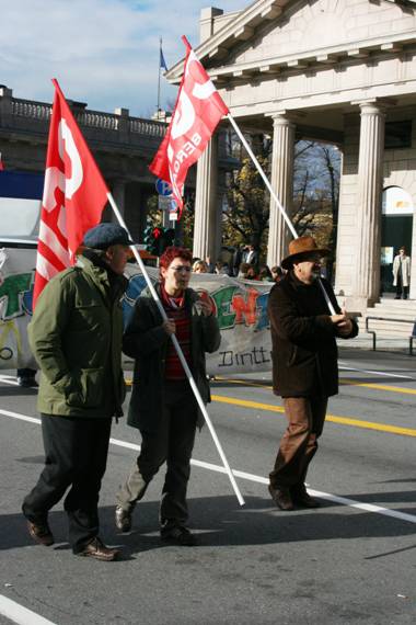 L'onda studentesca in piazza 2