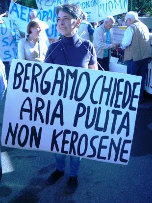 Legambiente e comitati contro l'aeroporto/3