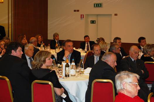 Mons. Beschi in visita ai Rotary/2