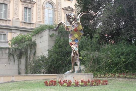 Statua di Arlecchino