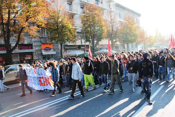 Studenti in corteo a Bergamo