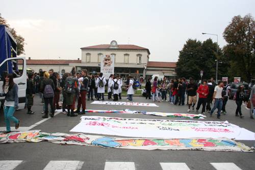 Studenti in piazza contro la riforma Gelmini