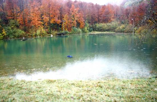 Valsecca, campo da calciosommerso dall'acqua