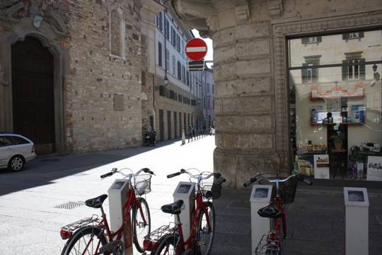 Via Tasso e le biciclette