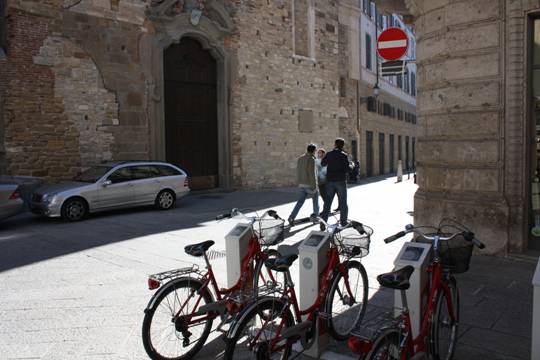 Via Tasso e le biciclette