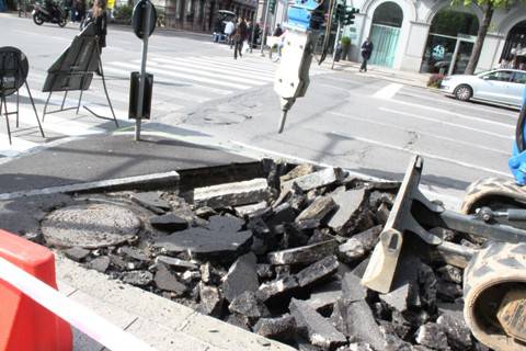 Viale Papa Giovanni, pista ciclabile addio