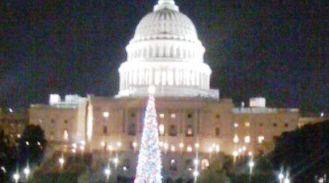 Albero Di Natale Washington.Buon Natale Da Washington Con Gli Auguri Di Obama Bergamo News