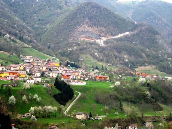 Nuova strada al canto Alto