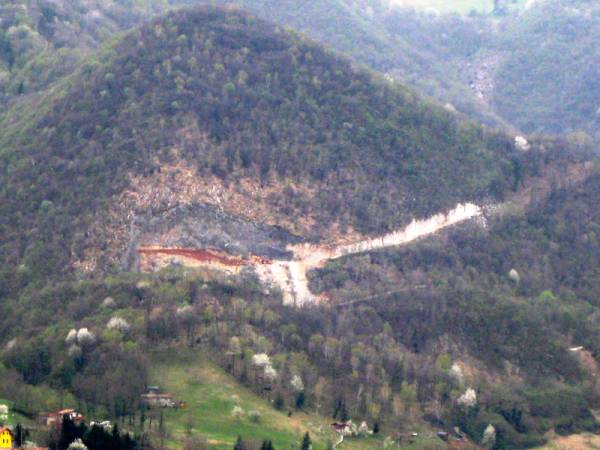 Nuova strada al canto Alto