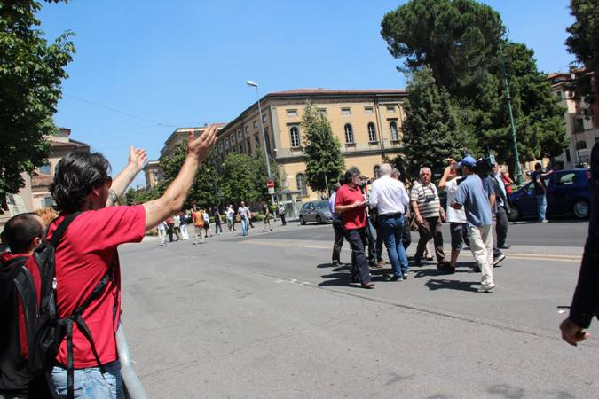 Contestazione a Landini, segretario Fiom