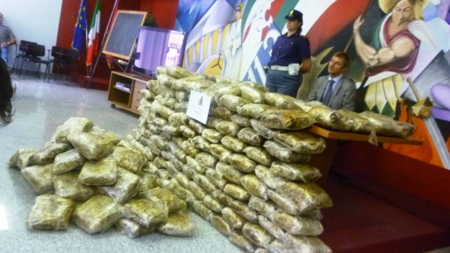 Maxi sequestro di marijuana a Zingonia