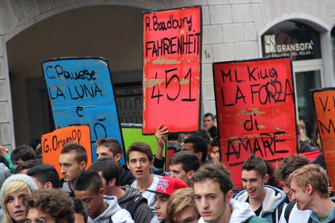 Corteo degli studenti a Bergamo - 1