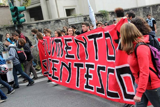 Corteo degli studenti a Bergamo - 3