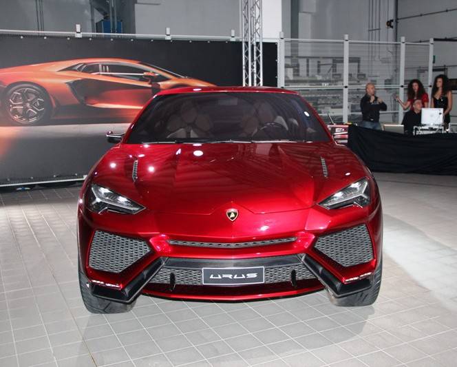 Lamborghini Urus, il futuro è passato da Bergamo