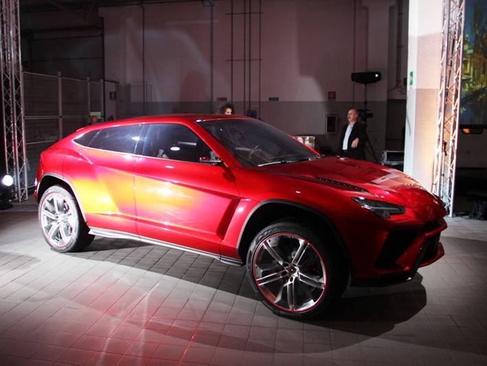 Lamborghini Urus, il futuro è passato da Bergamo