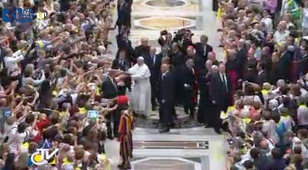 Papa Francesco incontra i pellegrini bergamaschi