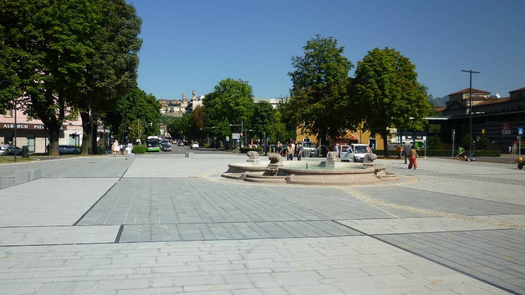 Piazzale Marconi rimesso a nuovo