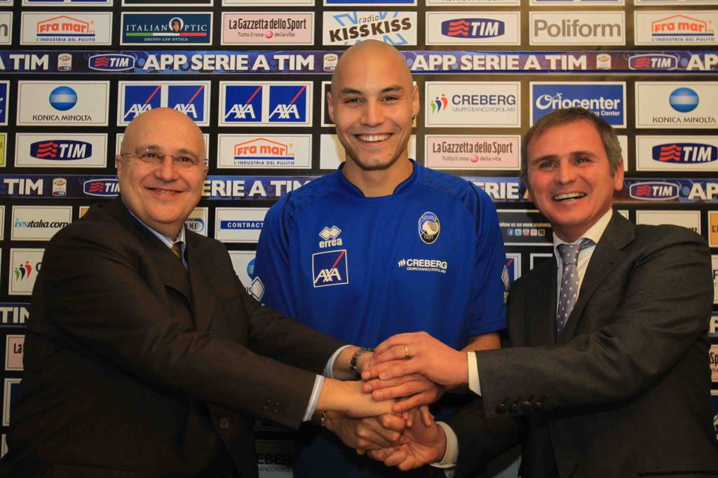 Atalanta, Benalouane si presenta