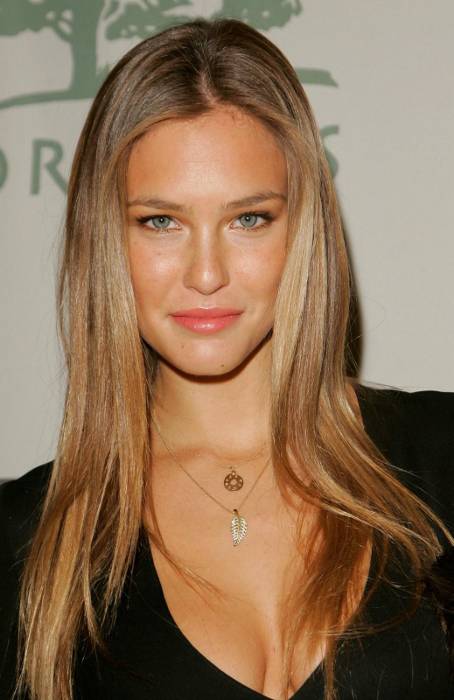 Bar Refaeli disperata: "Sono ancora single"