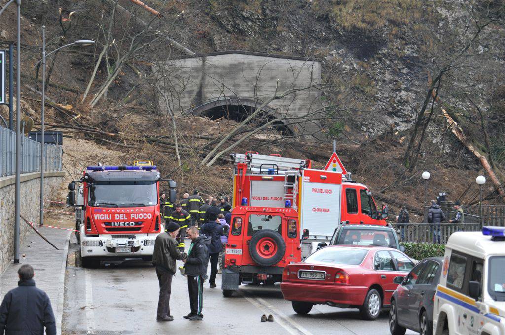 Frana a Berbenno, bloccata la Valle Imagna