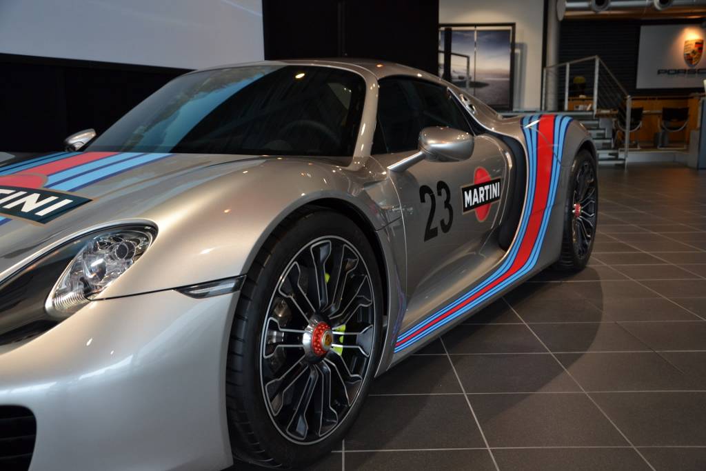 La Porsche 918 Spyder da Bonaldi a Bergamo