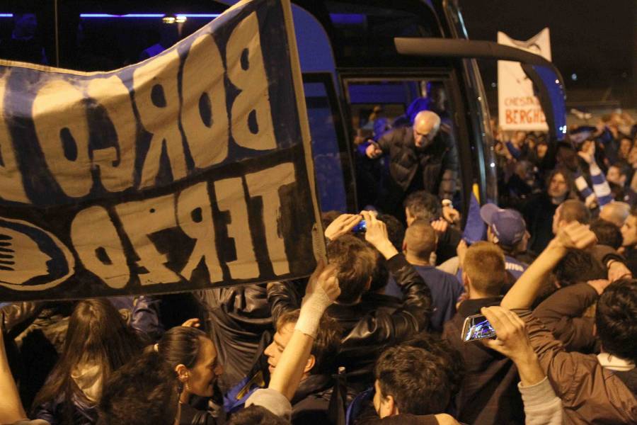 I tifosi accolgono l'Atalanta dei record