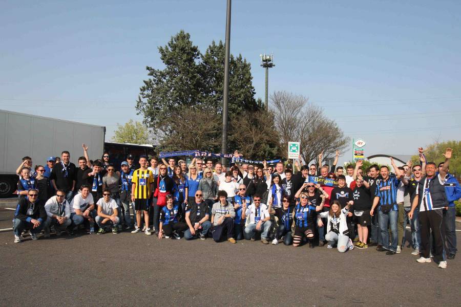 I tifosi accolgono l'Atalanta dei record