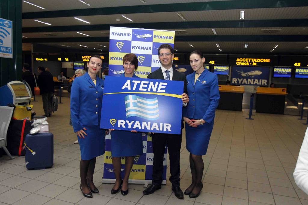 Bergamo, il volo Ryanair per Atene