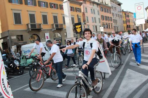 Bike mob del Movimento 5 Stelle