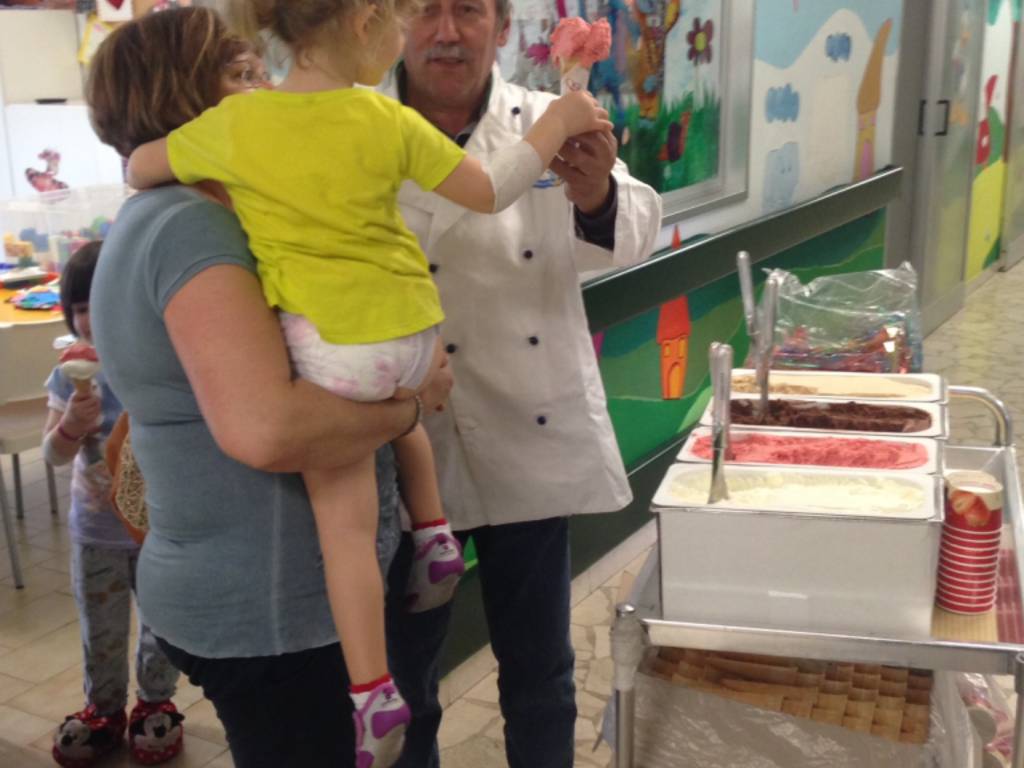 "La merenda non si paga" porta il gelato gratis al Policlinico San Pietro