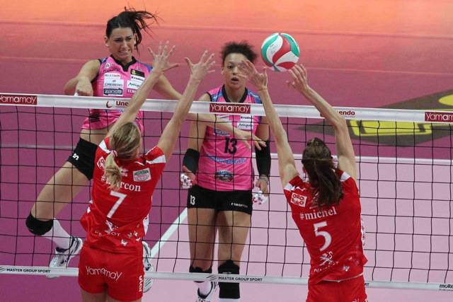 Yamamay Busto Arsizio-Foppapedretti Bergamo 3-0