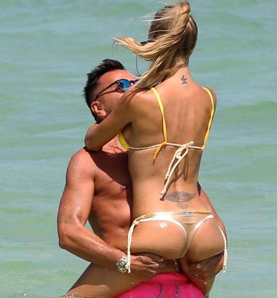 Laura Cremaschi, bikini hot a Miami