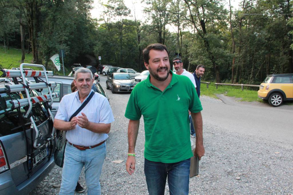 Salvini al presidio contro i profughi