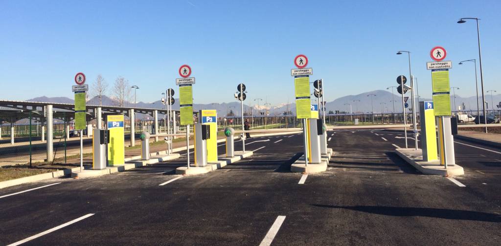 Apre il nuovo parcheggio dell'aeroporto