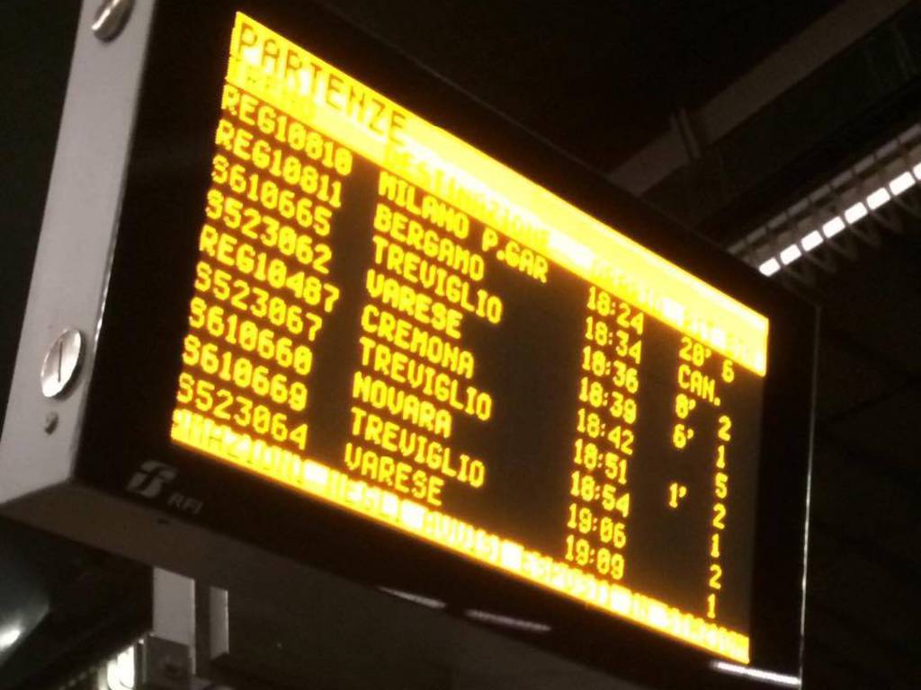 Aumenti tariffe Trenord, scatta la petizione online