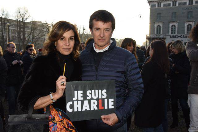 Bergamaschi in piazza per Charlie Hebdo