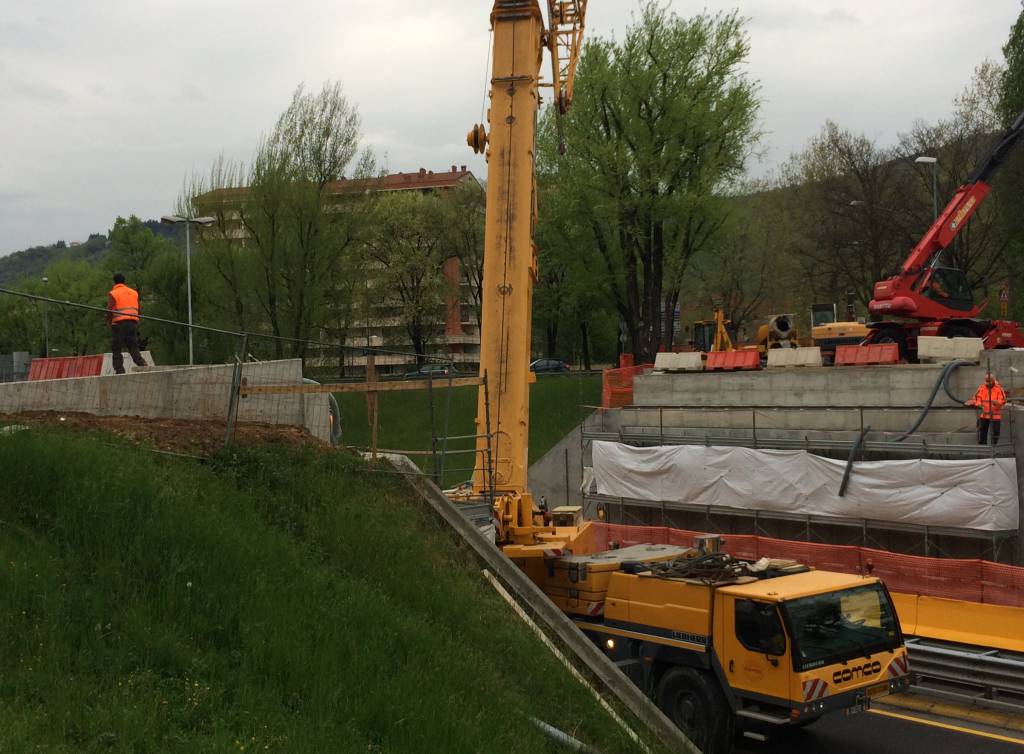 La ricostruzione del ponte di Monterosso