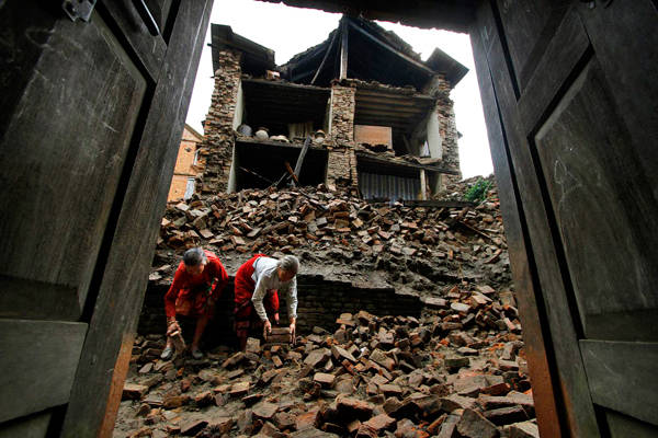 Terremoto in Nepal, duemila morti