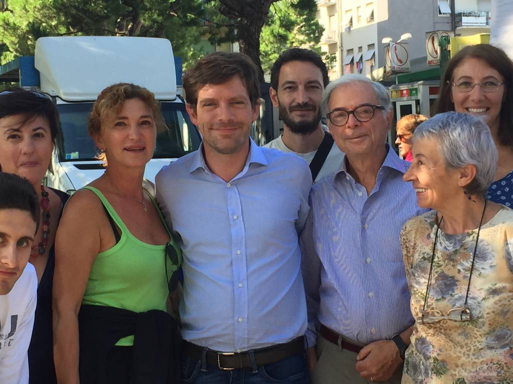 Pippo Civati a Bergamo per gli 8 referendum